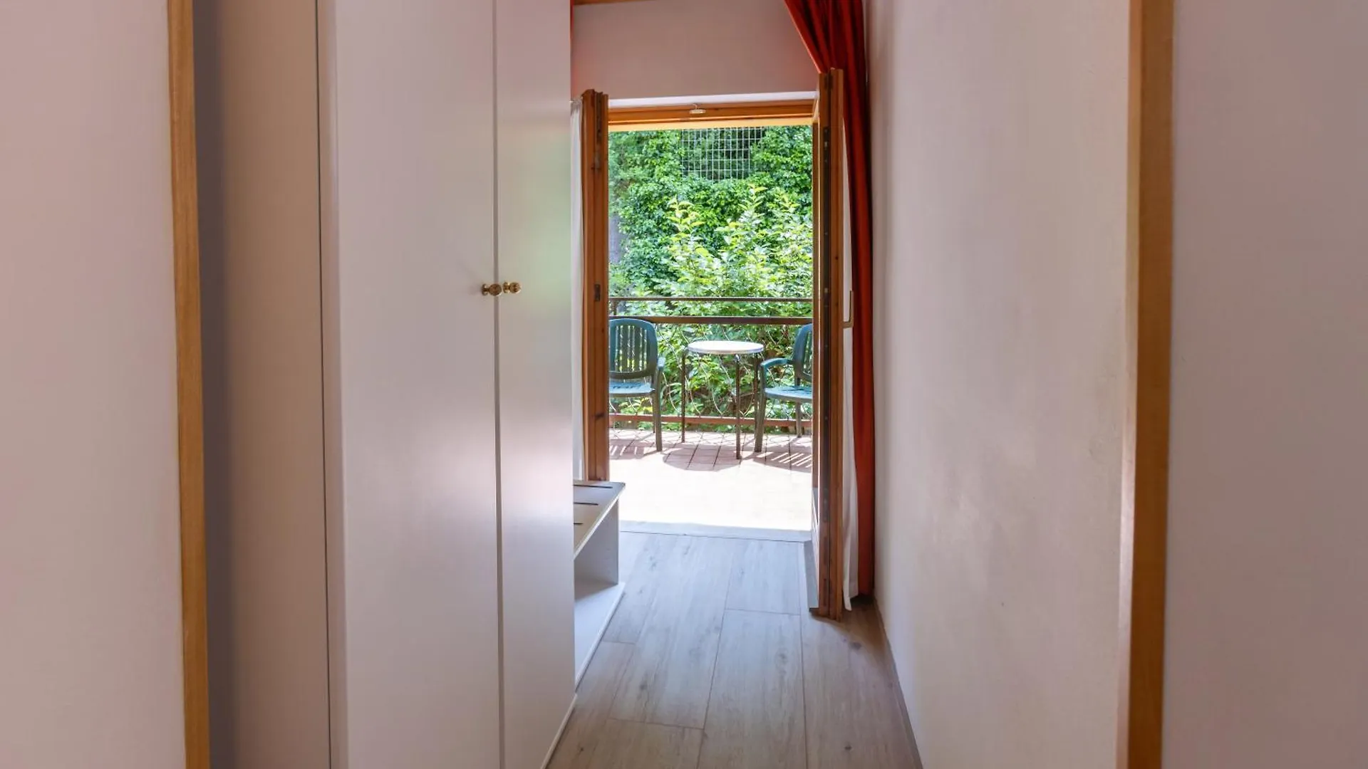 Hotel Rabay Brenzone sul Garda 3*,