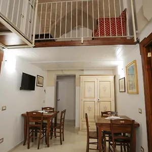Lo Scrigno Barocco Couette-café