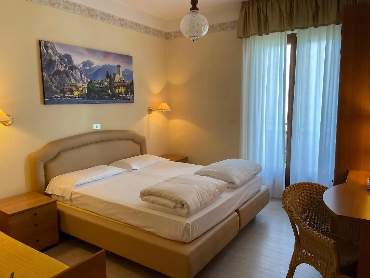 ברנצונה סול גארדה Hotel Rabay 3*, ברנצונה סול גארדה איטליה