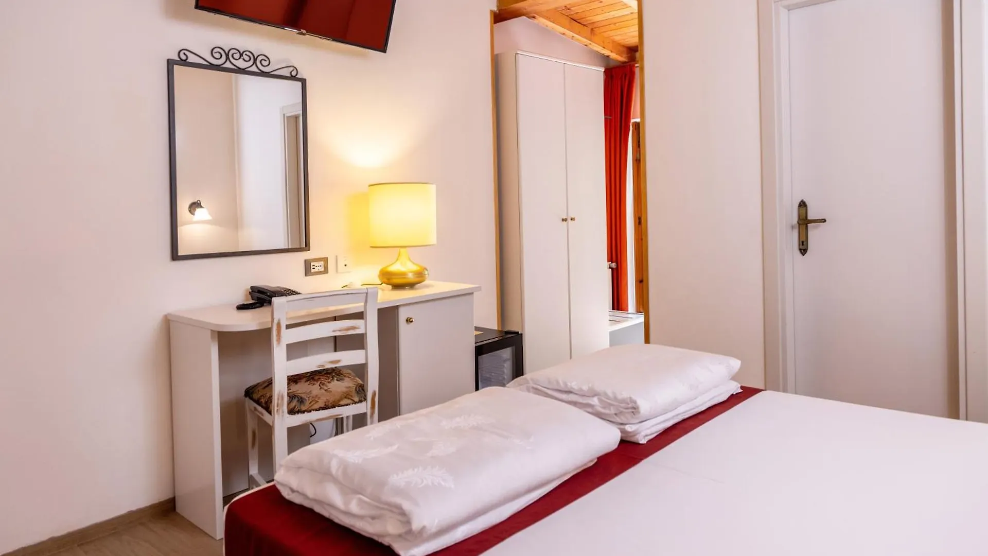 Hotel Rabay Brenzone sul Garda Italy