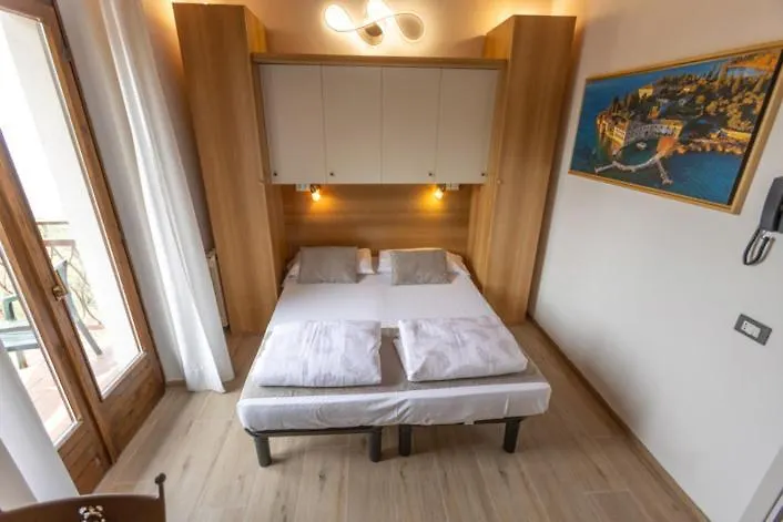 Hotel Rabay Brenzone sul Garda 3*,  Italy